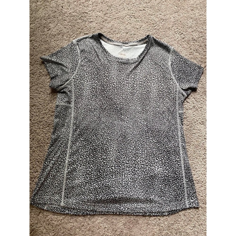 Nike dri fit women’s large short sleeve athletic top